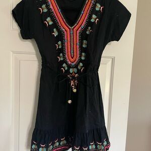 Kikisol Embroidered Tunic